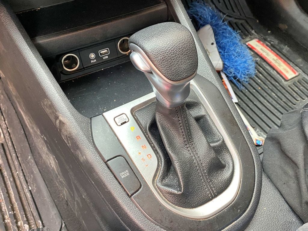 2019 Kia Forte LXS IVT - 23004184 - 11