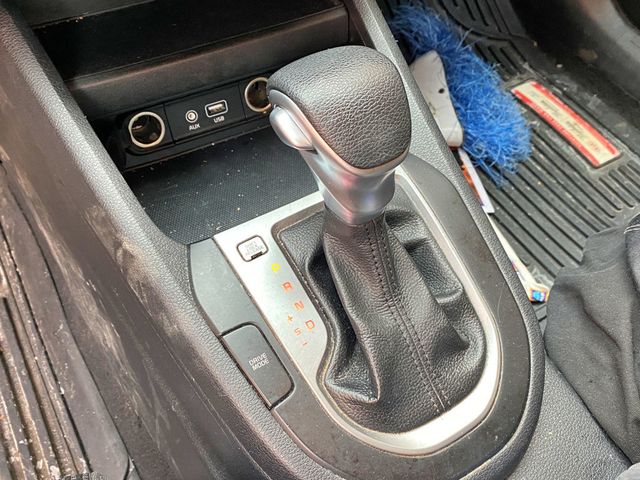 2019 Kia Forte LXS IVT - 23004184 - 11