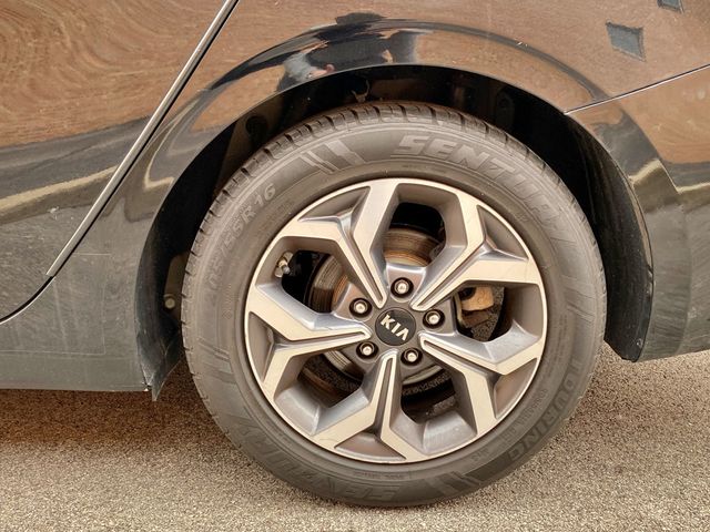 2019 Kia Forte LXS IVT - 23004184 - 15