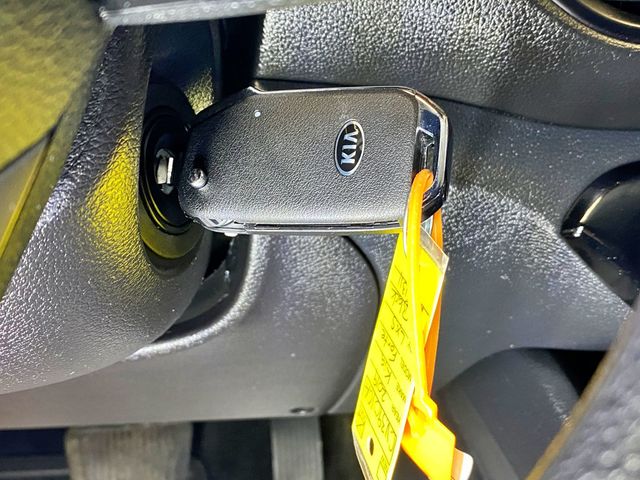 2019 Kia Forte LXS IVT - 23004184 - 26