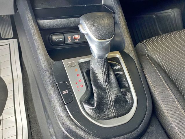 2019 Kia Forte LXS IVT - 23004184 - 31