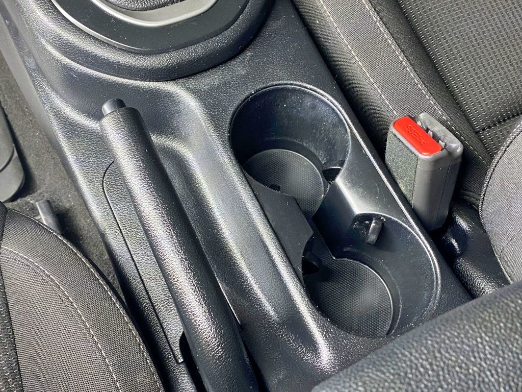 2019 Kia Forte LXS IVT - 23004184 - 32