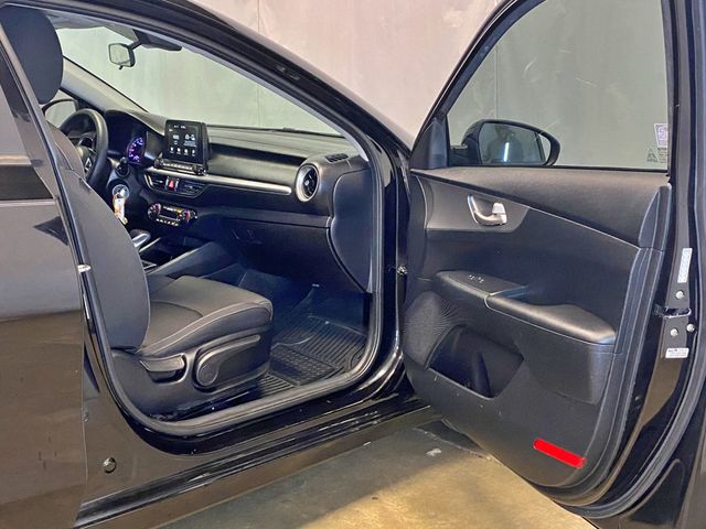 2019 Kia Forte LXS IVT - 23004184 - 33