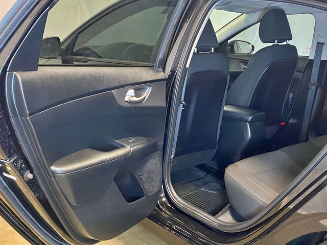 2019 Kia Forte LXS IVT - 23004184 - 41