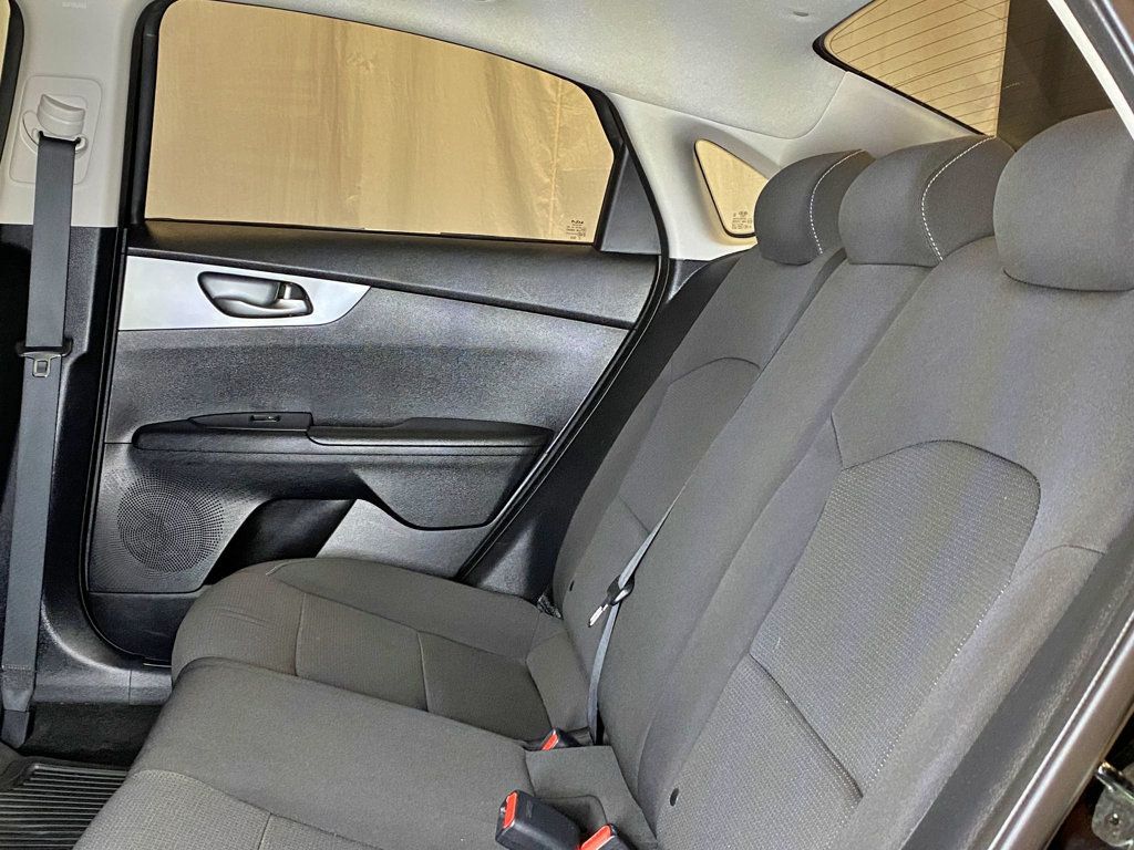 2019 Kia Forte LXS IVT - 23004184 - 43