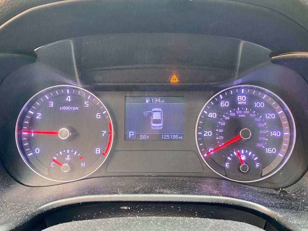 2019 Kia Forte LXS IVT - 23004184 - 8