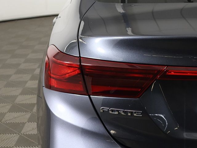 2019 Kia Forte LXS IVT - 22956433 - 11
