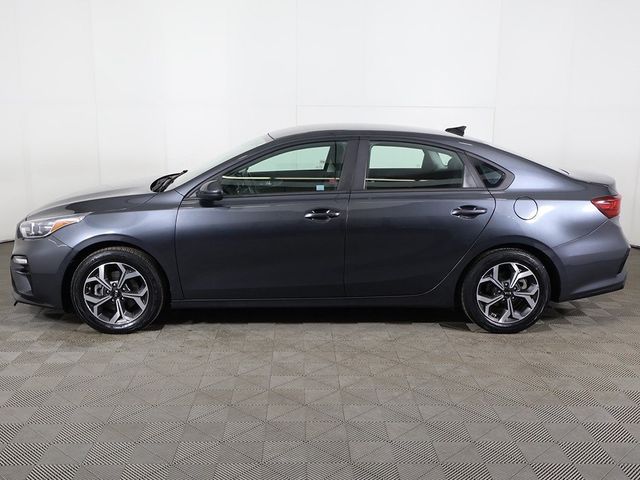 2019 Kia Forte LXS IVT - 22956433 - 13
