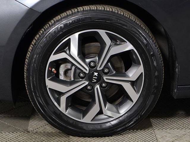 2019 Kia Forte LXS IVT - 22956433 - 17