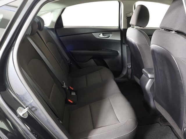 2019 Kia Forte LXS IVT - 22956433 - 29