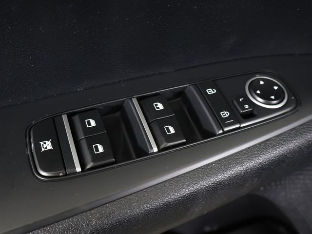 2019 Kia Forte LXS IVT - 22956433 - 31