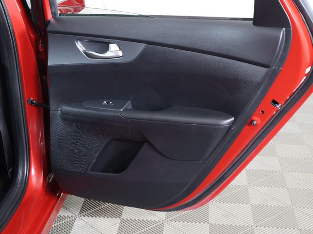 2019 Kia Forte LXS IVT - 23087292 - 21