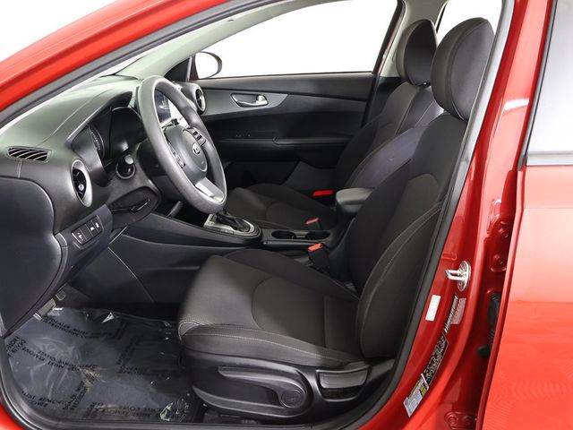 2019 Kia Forte LXS IVT - 23087292 - 26