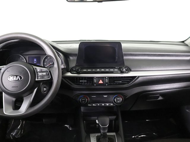 2019 Kia Forte LXS IVT - 23087292 - 30