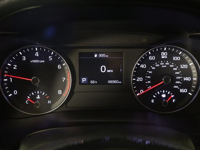2019 Kia Forte LXS IVT - 23087292 - 33