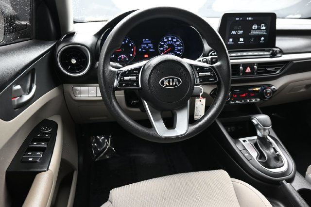 2019 Kia Forte LXS IVT - 23072215 - 9