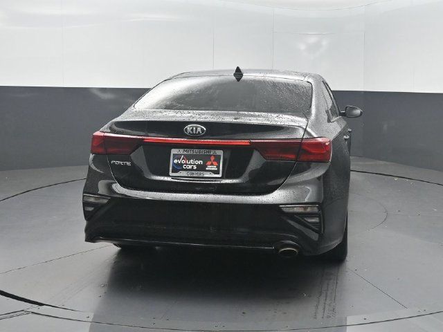 2019 Kia Forte LXS IVT - 23072215 - 21