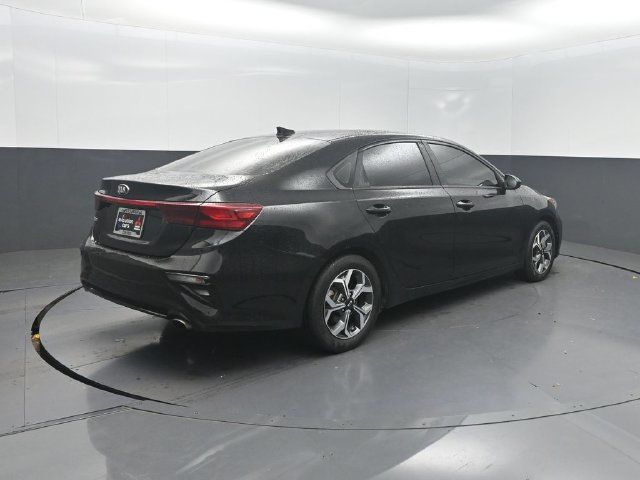 2019 Kia Forte LXS IVT - 23072215 - 22