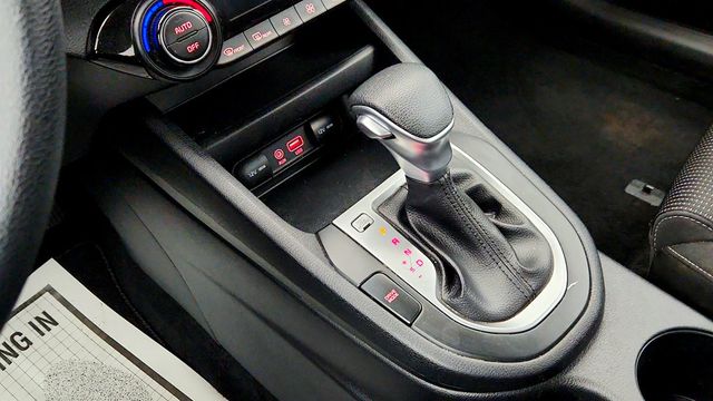 2019 Kia Forte LXS IVT - 23012271 - 15