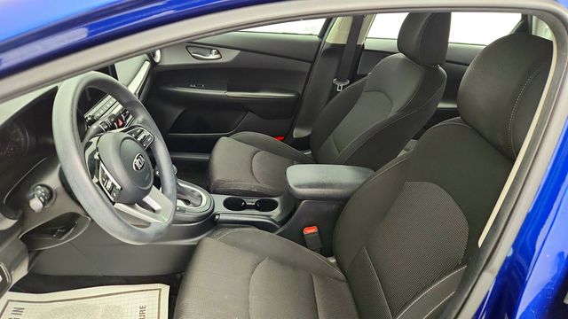 2019 Kia Forte LXS IVT - 23012271 - 18