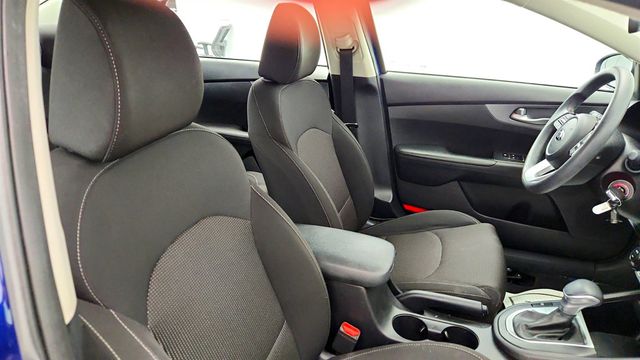 2019 Kia Forte LXS IVT - 23012271 - 22