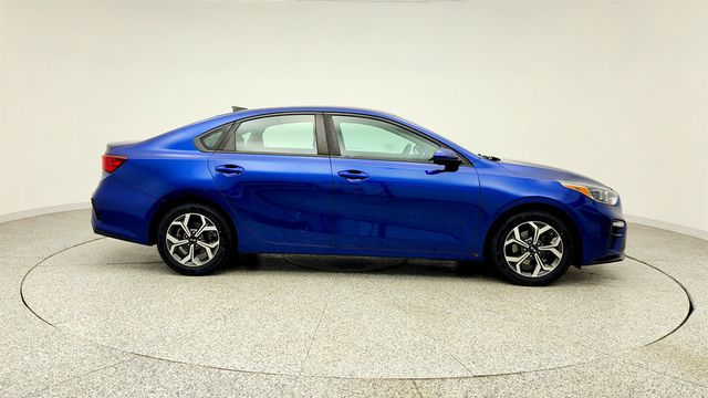 2019 Kia Forte LXS IVT - 23012271 - 3