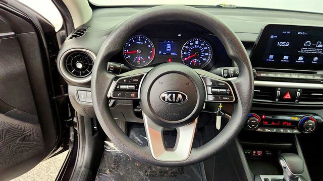 2019 Kia Forte LXS IVT - 23069932 - 12