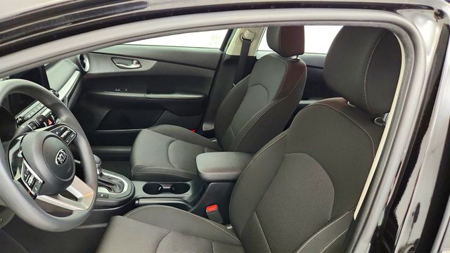 2019 Kia Forte LXS IVT - 23069932 - 18