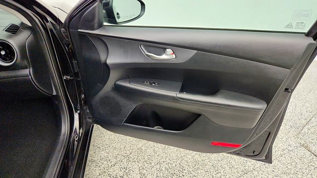 2019 Kia Forte LXS IVT - 23069932 - 24