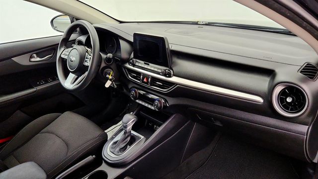 2019 Kia Forte LXS IVT - 23069932 - 41
