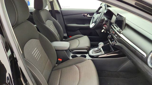 2019 Kia Forte S w/ Premium Package, Power Sunroof & LED Headlights - 23097882 - 23
