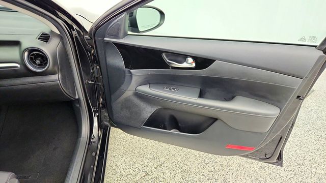 2019 Kia Forte S w/ Premium Package, Power Sunroof & LED Headlights - 23097882 - 25