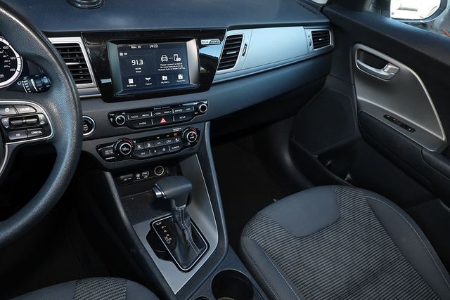 2019 KIA NIRO FE FWD - 22945162 - 20