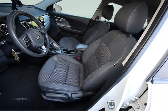 2019 KIA NIRO LX FWD - 22945162 - 10