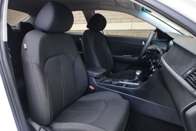 2019 Kia Optima LX - 23070707 - 26