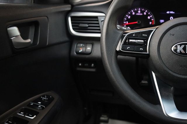 2019 Kia Optima LX - 23070707 - 30