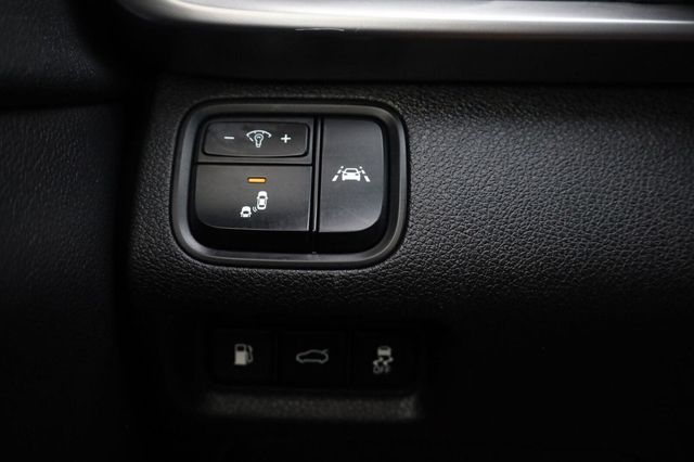 2019 Kia Optima LX - 23070707 - 32