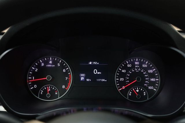 2019 Kia Optima LX - 23070707 - 43