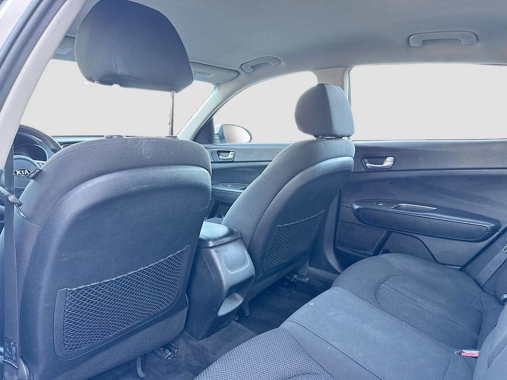 2019 Kia Optima LX 4dr Sedan - 22963910 - 11