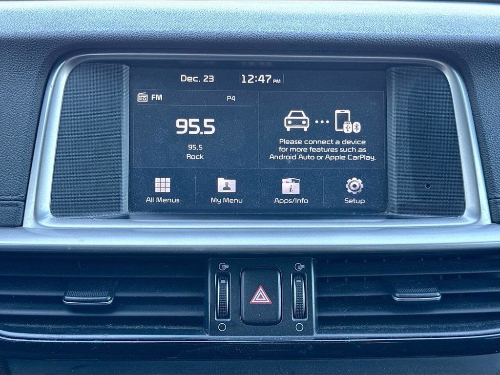 2019 Kia Optima LX 4dr Sedan - 22963910 - 19