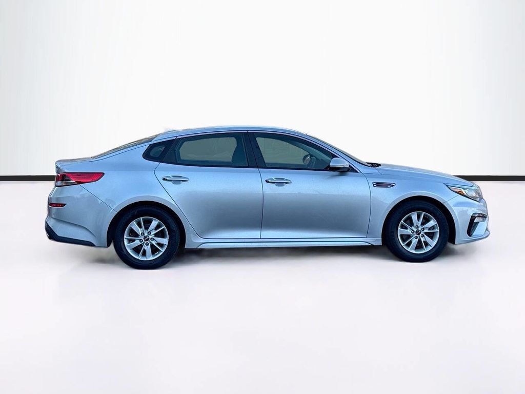2019 Kia Optima LX 4dr Sedan - 22963910 - 4