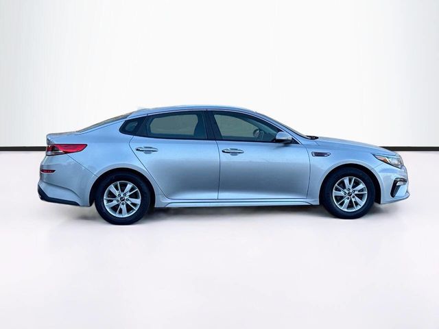 2019 Kia Optima LX 4dr Sedan - 22963910 - 4