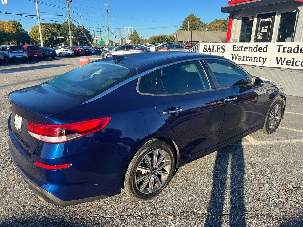 2019 Kia Optima LX Automatic - 22931947 - 3