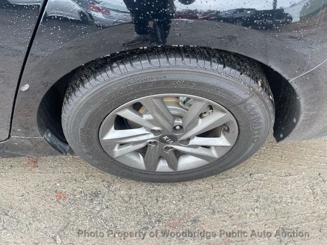 2019 Kia Optima LX Automatic - 22717353 - 24