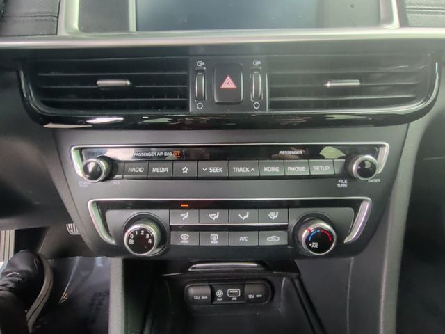 2019 Kia Optima LX Automatic - 23006480 - 19