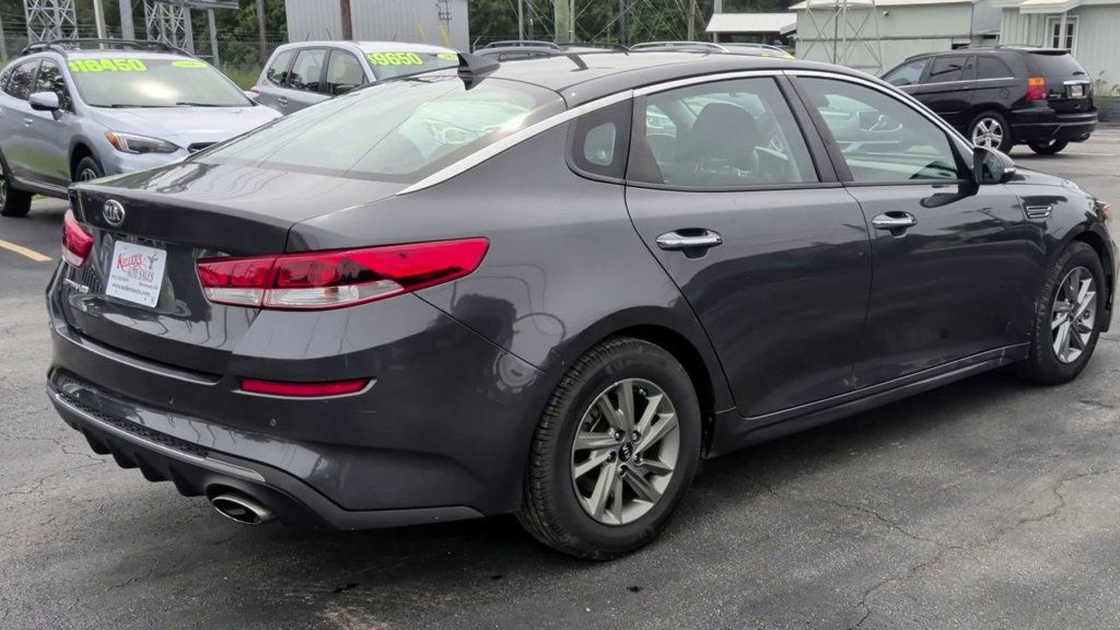Kia Optima photo 8