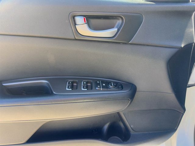 2019 Kia Optima LX Automatic - 22843392 - 13