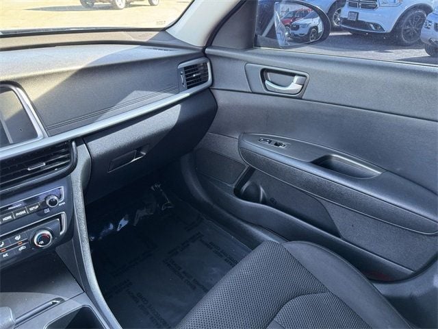 2019 Kia Optima LX Automatic - 22756693 - 21