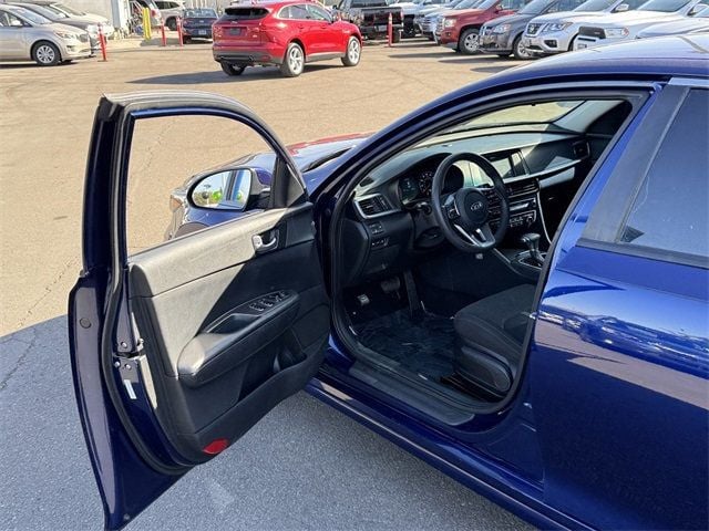 2019 Kia Optima LX Automatic - 22756693 - 36