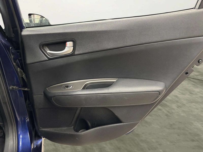 2019 Kia Optima S Automatic - 22959331 - 16